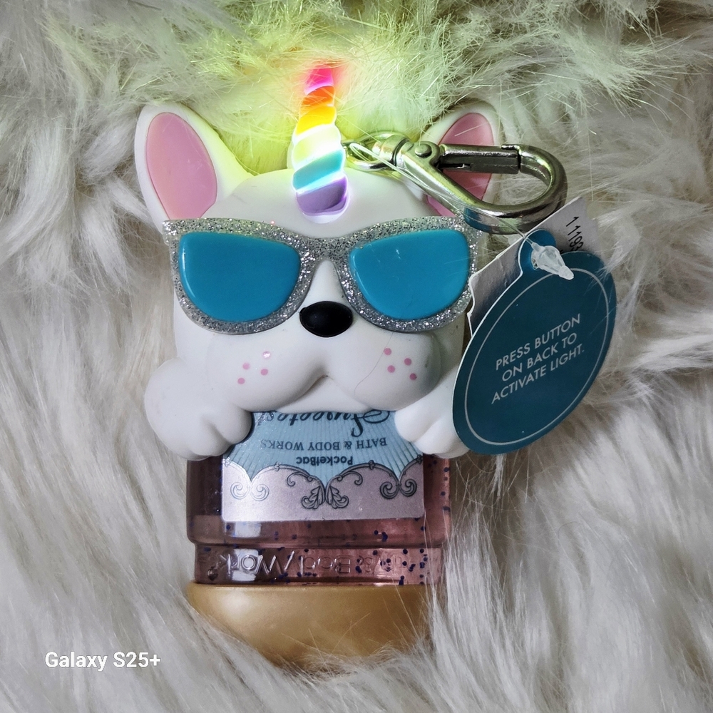 Bath and Body Works  Light Up Unicorn Pocketbacs Holder Keychain NWT !♡♡